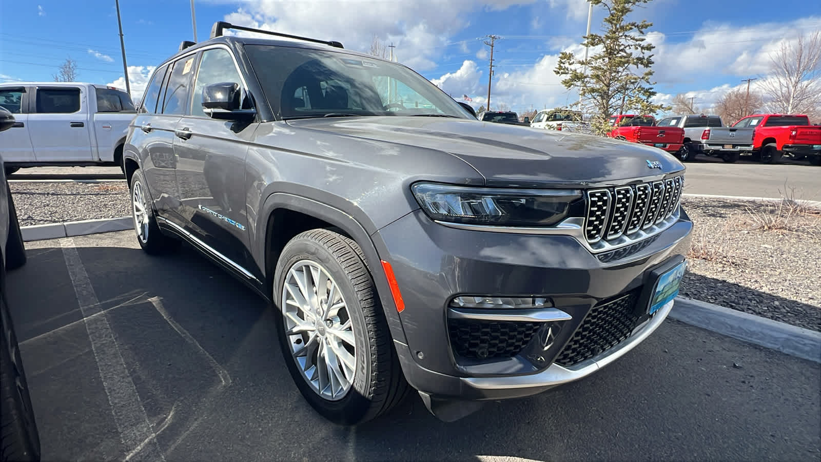Thumbnail: 2022 Jeep Grand Cherokee - 3