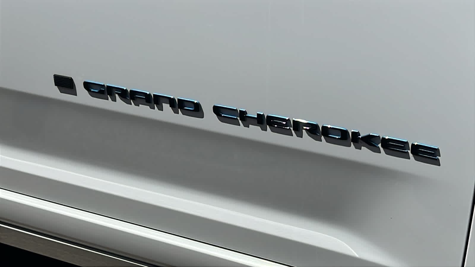 Thumbnail: 2023 Jeep Grand Cherokee - 4