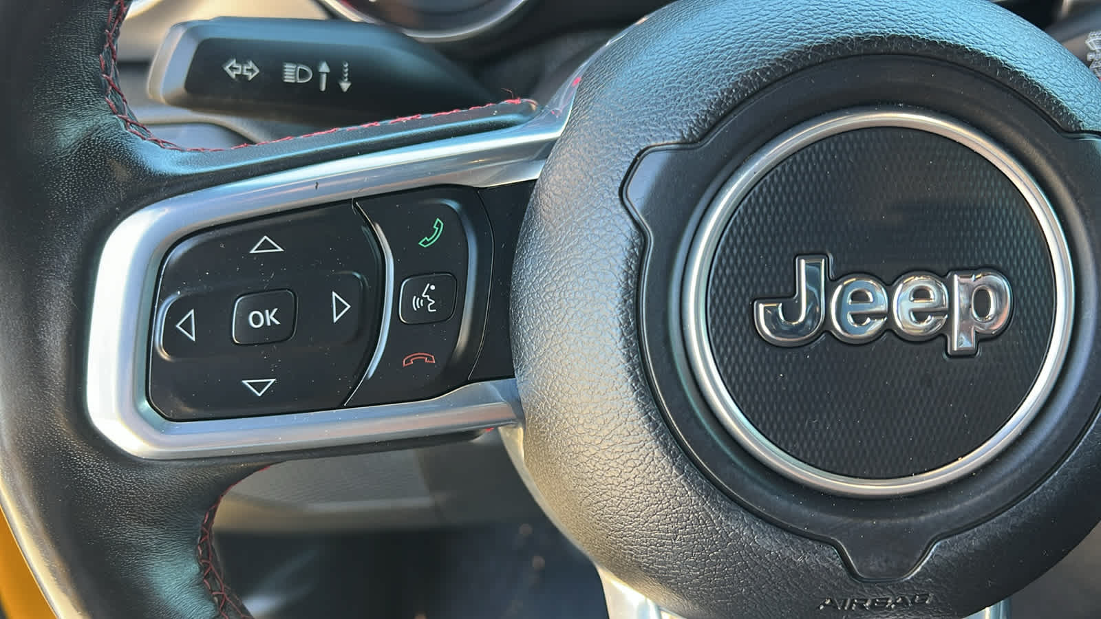 Thumbnail: 2019 Jeep Wrangler - 19
