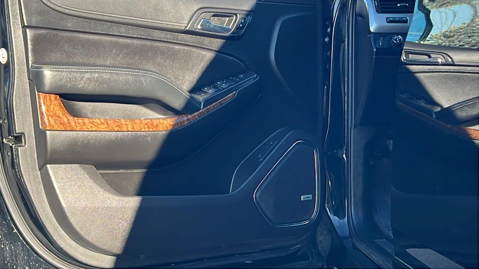 Thumbnail: 2020 Chevrolet Tahoe - 23