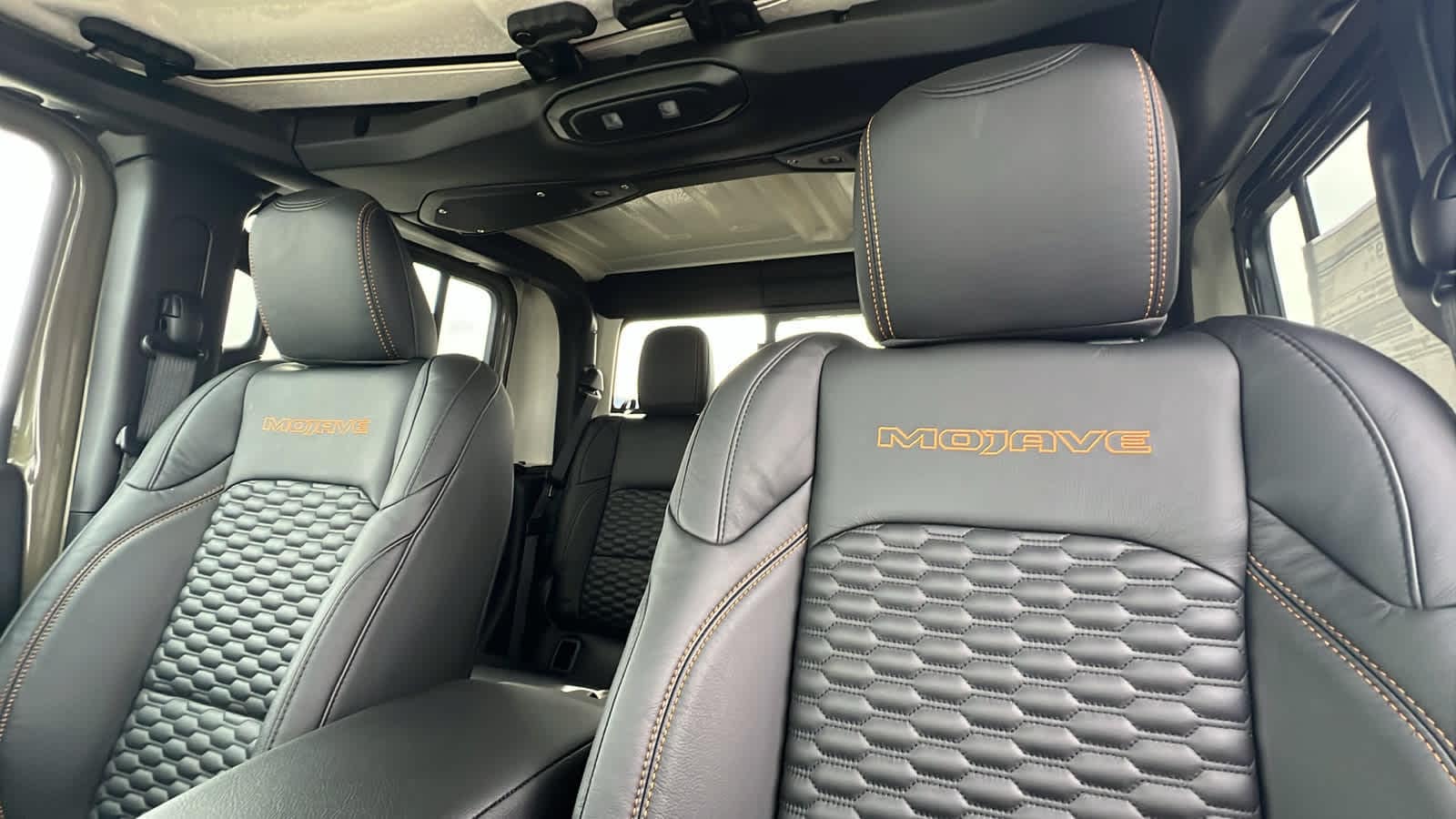 Thumbnail: 2026 Jeep Gladiator - 11