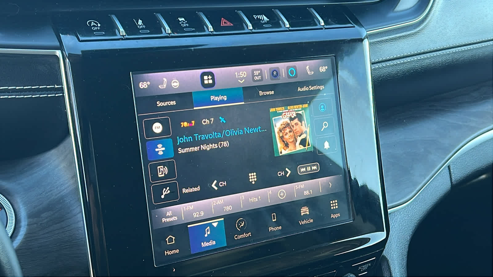 Thumbnail: 2013 Jeep Grand Cherokee - 15