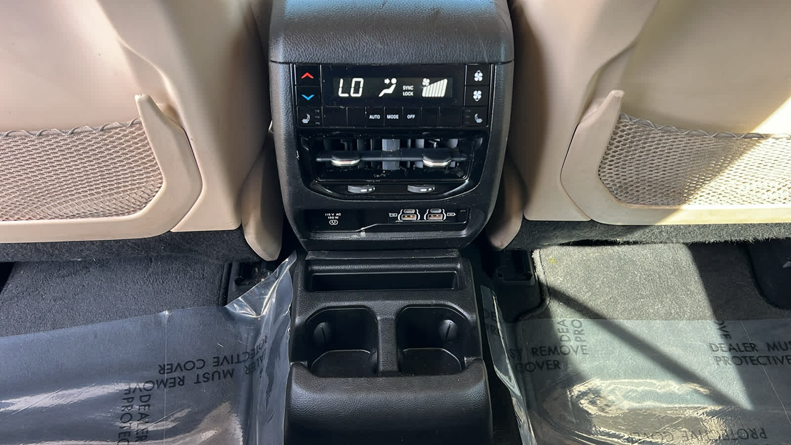 Thumbnail: 2021 Jeep Grand Cherokee L - 25