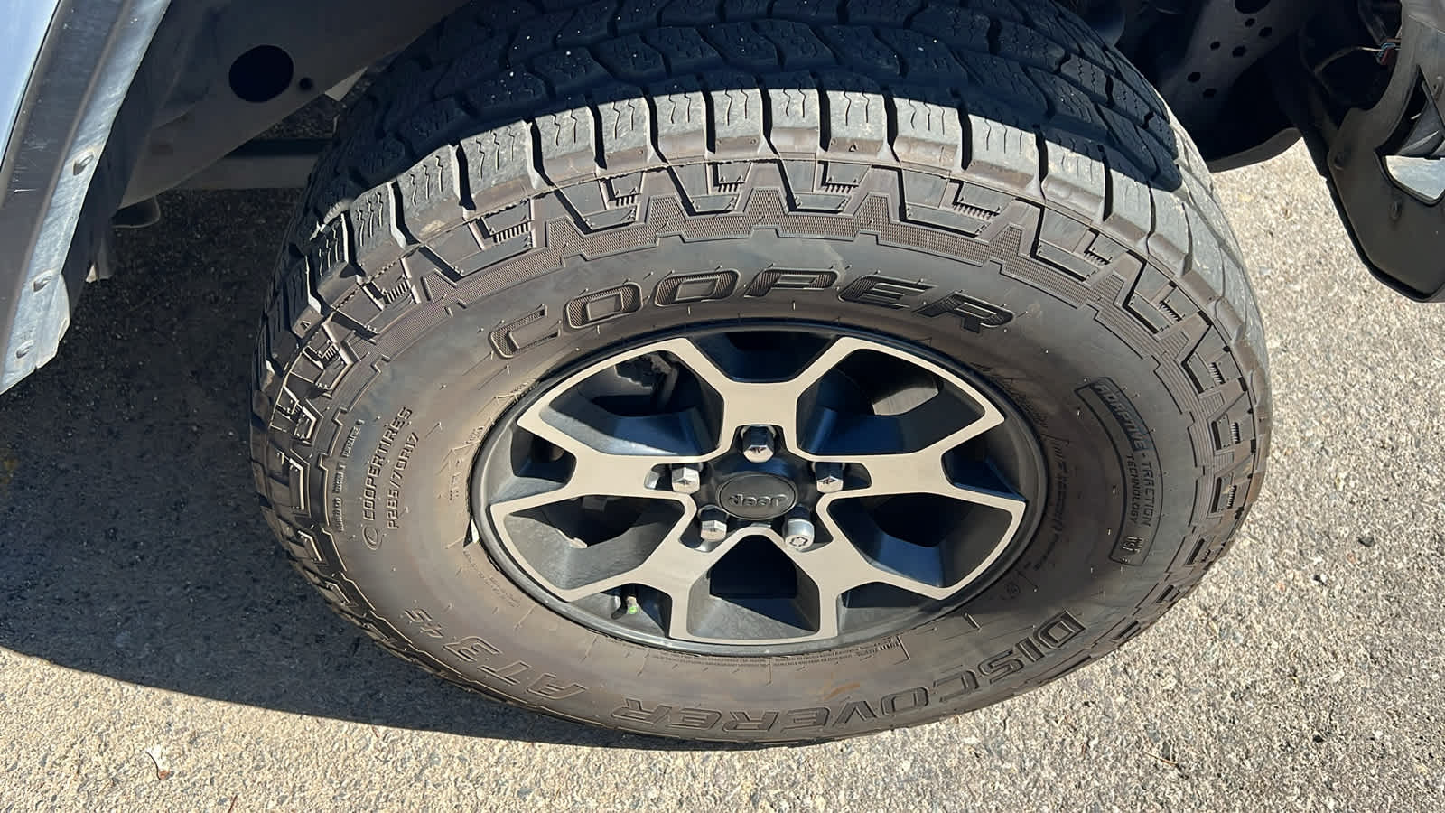 Thumbnail: 2020 Jeep Wrangler - 4