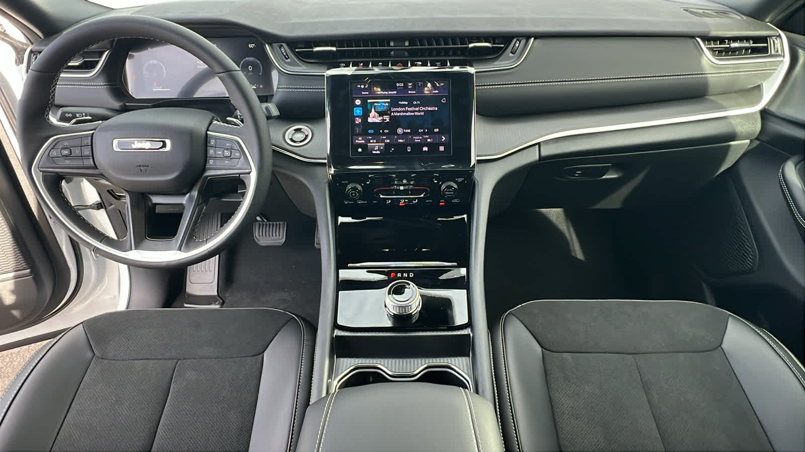 Thumbnail: 2025 Jeep Grand Cherokee L - 26