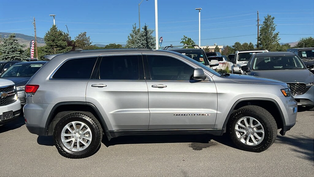 Used 2021 Jeep Grand Cherokee Laredo E SUV