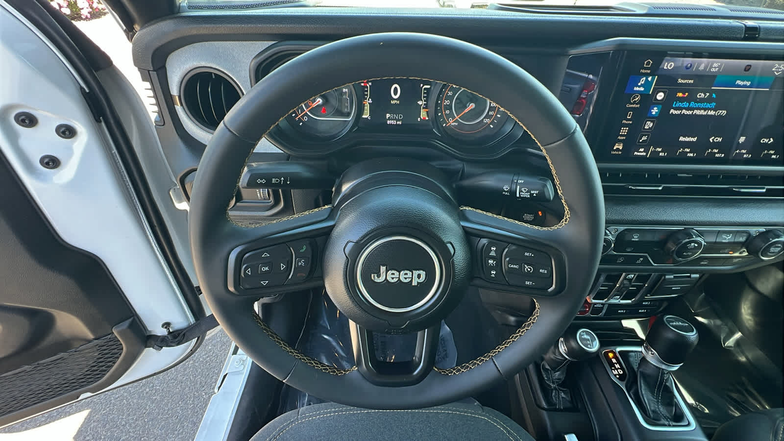 Thumbnail: 2024 Jeep Gladiator - 18
