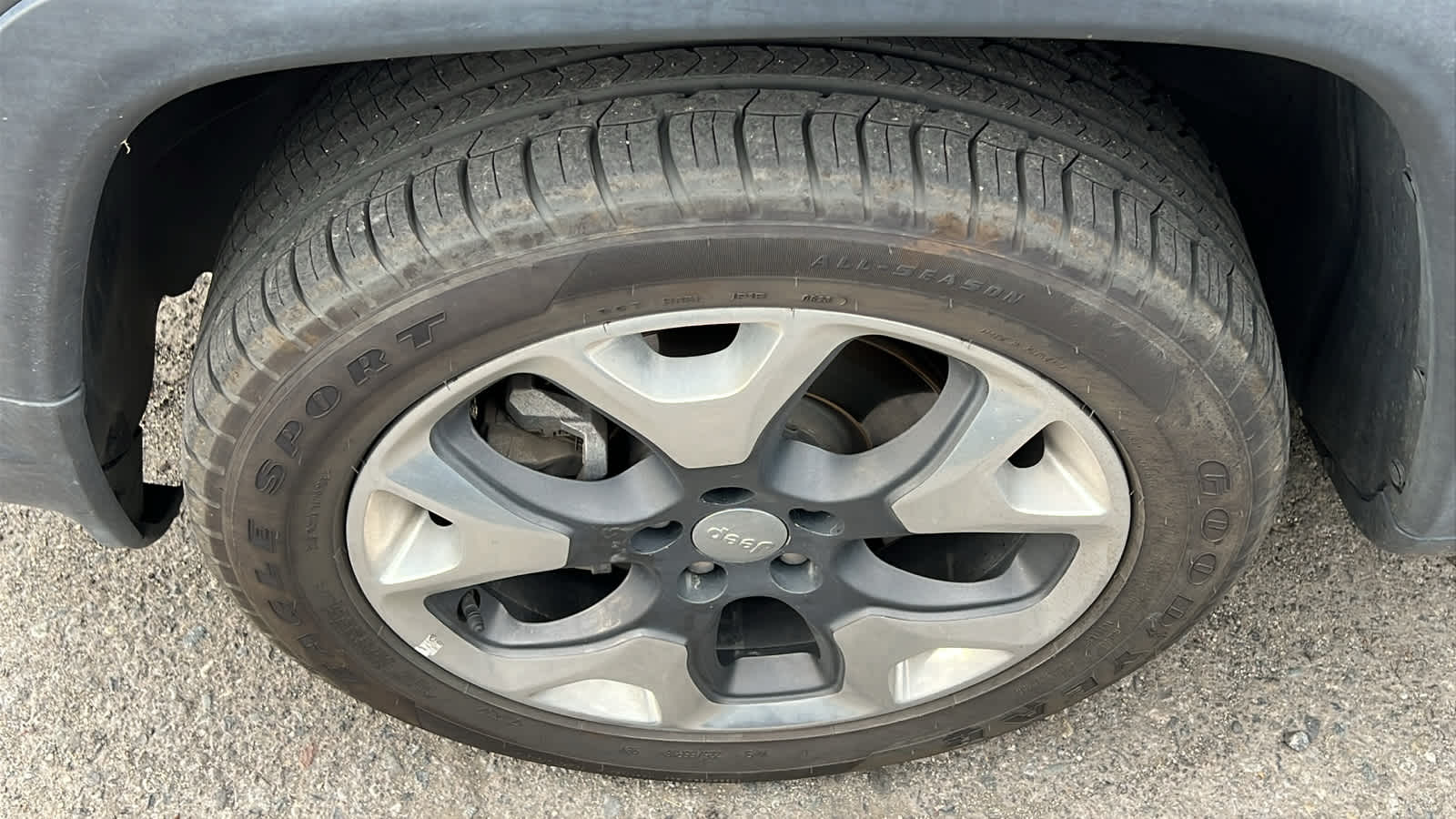 Thumbnail: 2019 Jeep Compass - 4