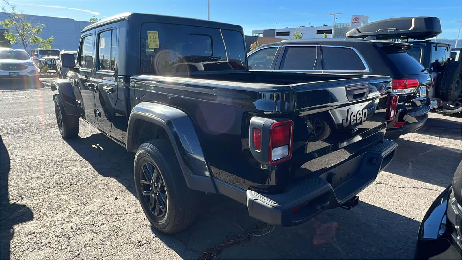 Thumbnail: 2022 Jeep Gladiator - 9