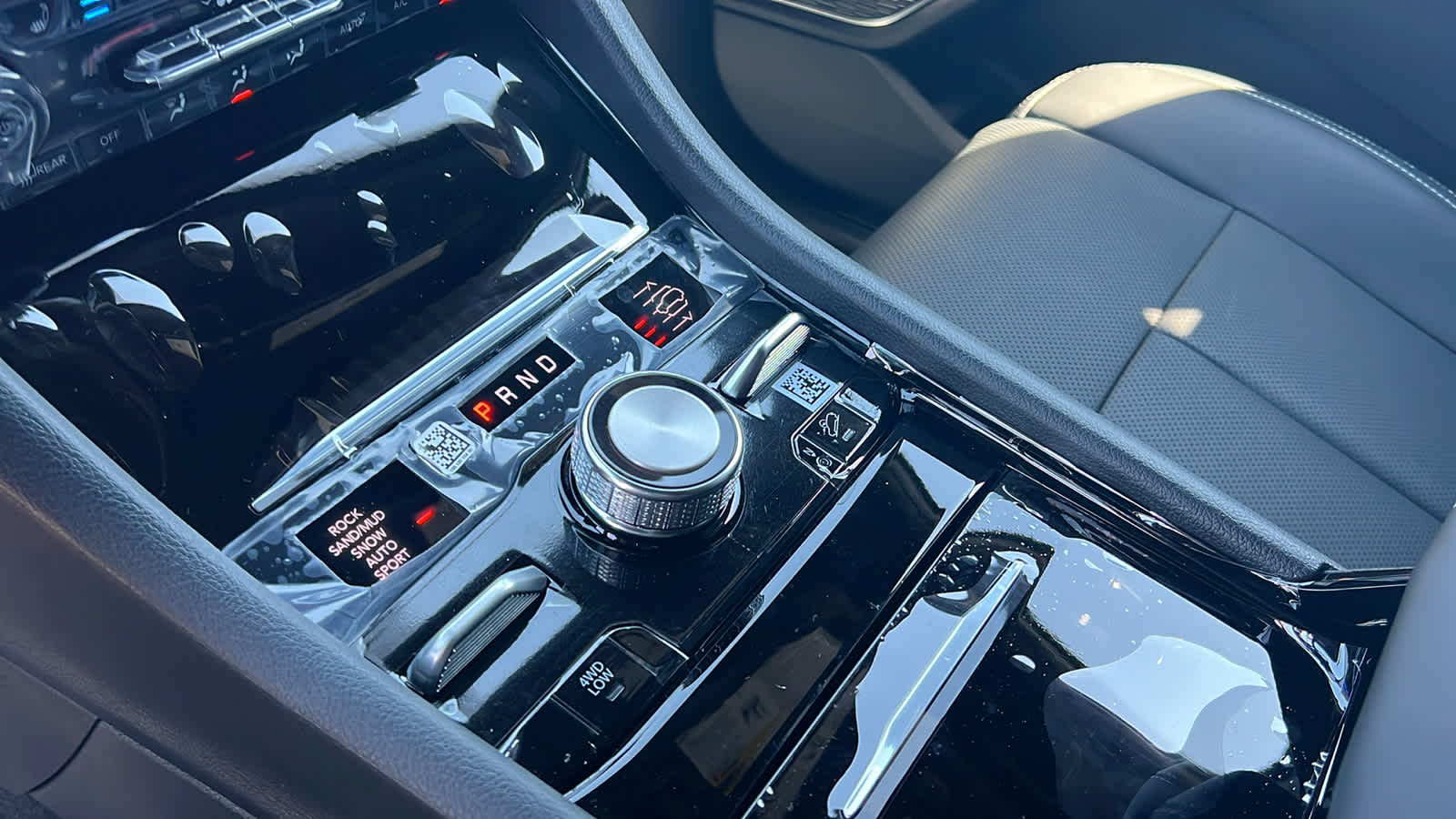 Thumbnail: 2025 Jeep Grand Cherokee - 13