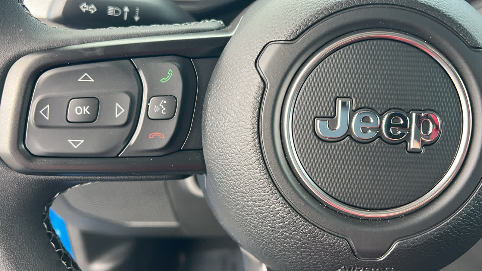 Thumbnail: 2026 Jeep Gladiator - 19