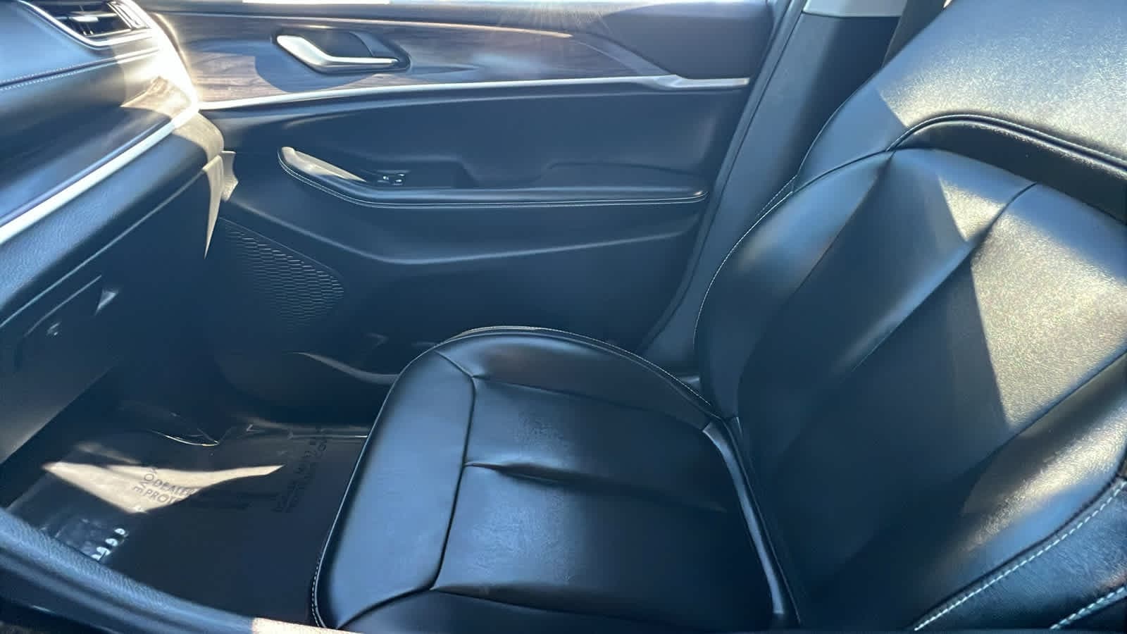 Thumbnail: 2023 Jeep Grand Cherokee - 12