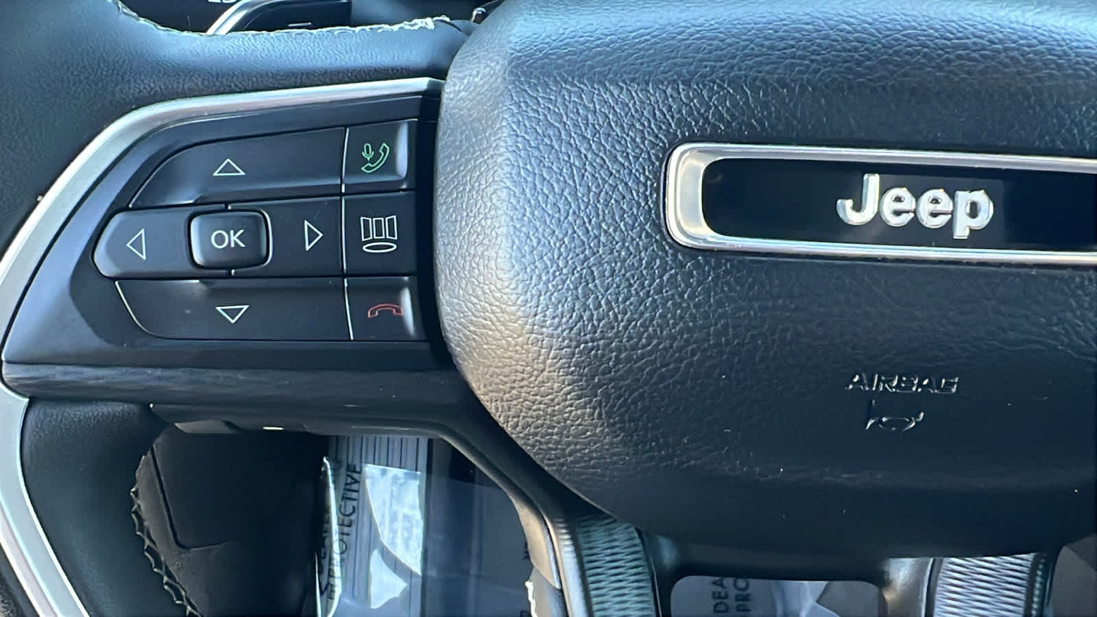 Thumbnail: 2023 Jeep Grand Cherokee - 19