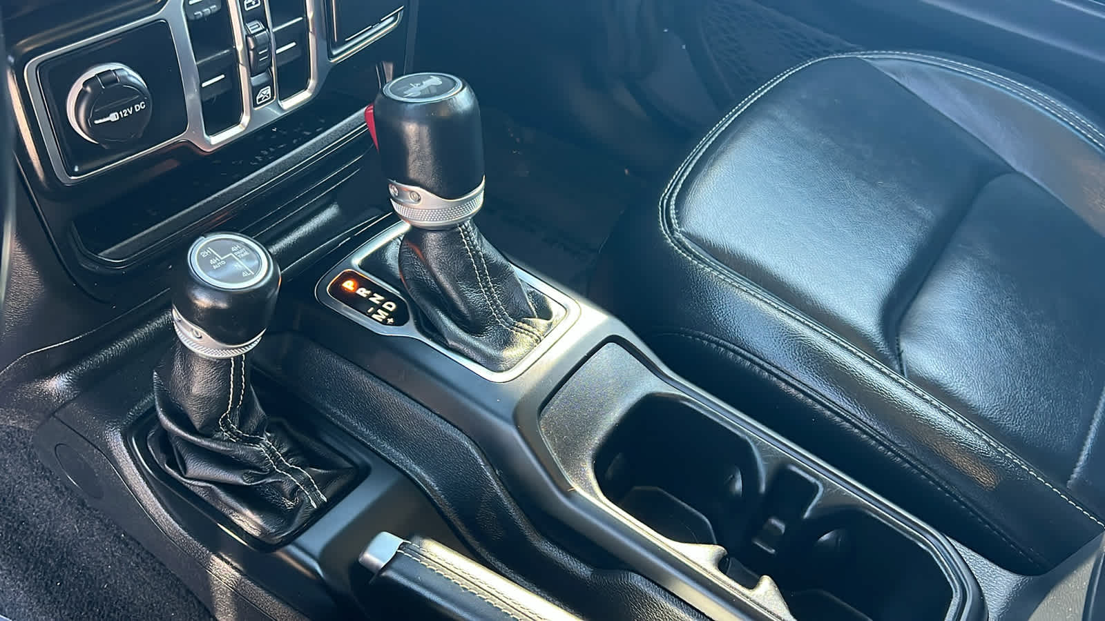 Thumbnail: 2021 Jeep Wrangler - 13