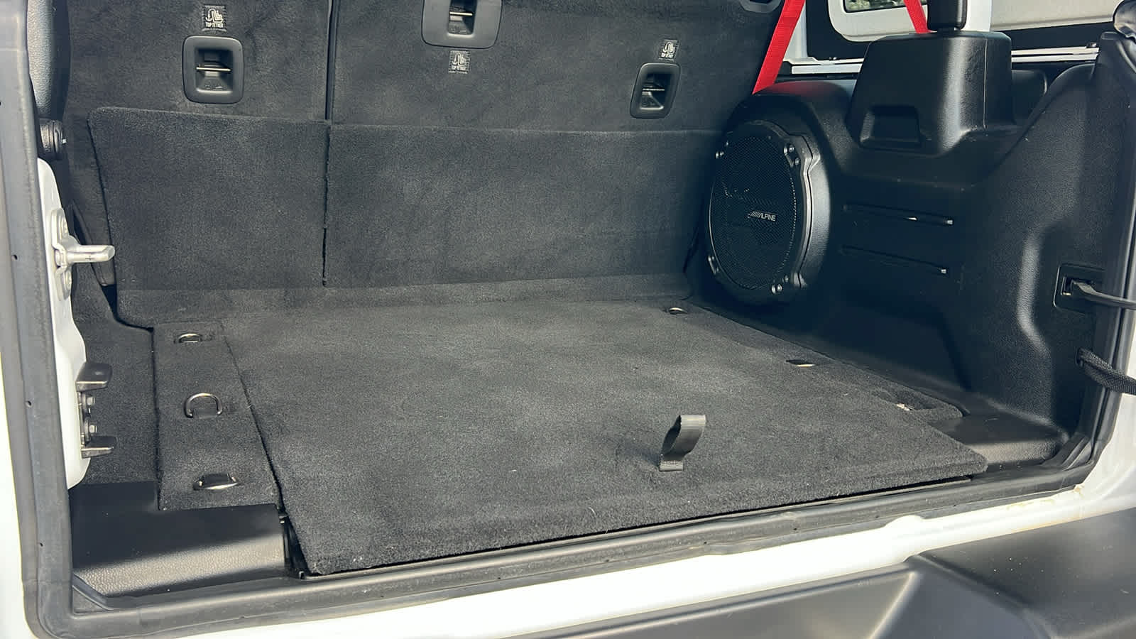 Thumbnail: 2020 Jeep Wrangler - 27