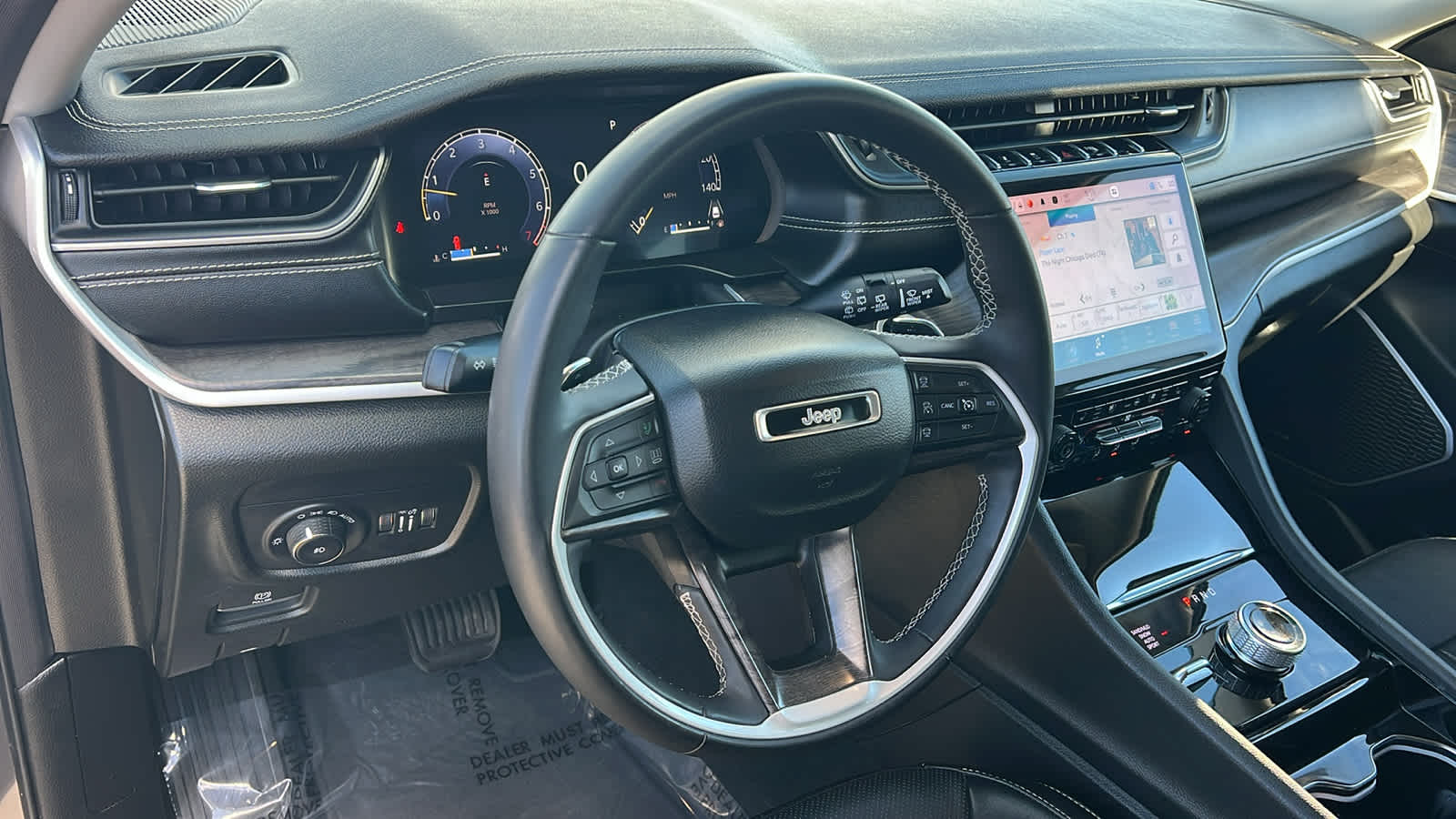 Thumbnail: 2023 Jeep Grand Cherokee - 10