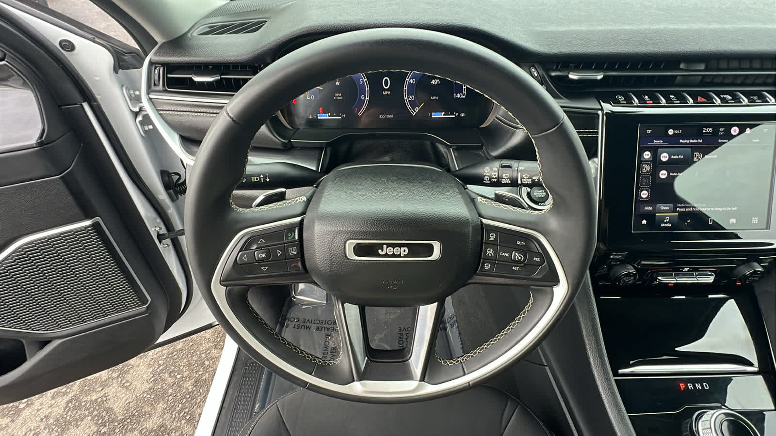 Thumbnail: 2022 Jeep Grand Cherokee - 18