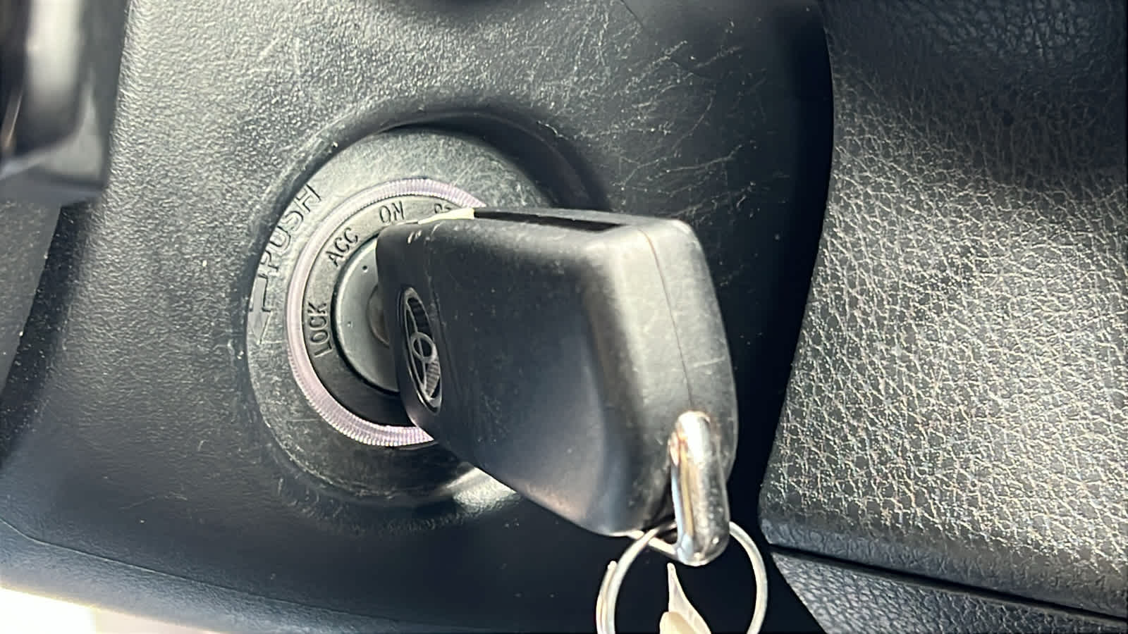 Thumbnail: 2023 Toyota Camry - 17