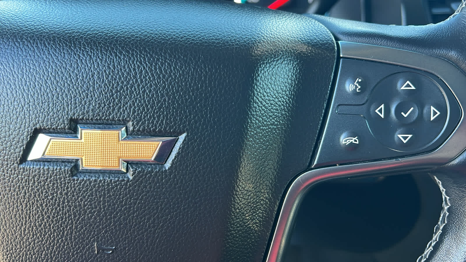 Thumbnail: 2020 Chevrolet Tahoe - 20