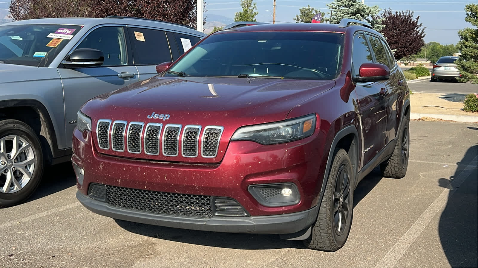 Thumbnail: 2019 Jeep Cherokee - 1