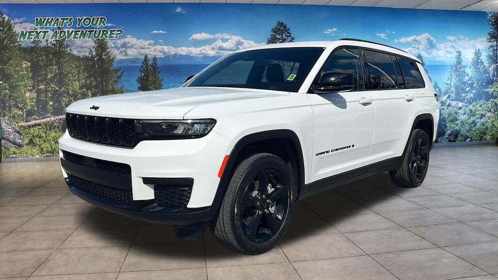 Certified 2023 Jeep Grand Cherokee Altitude SUV