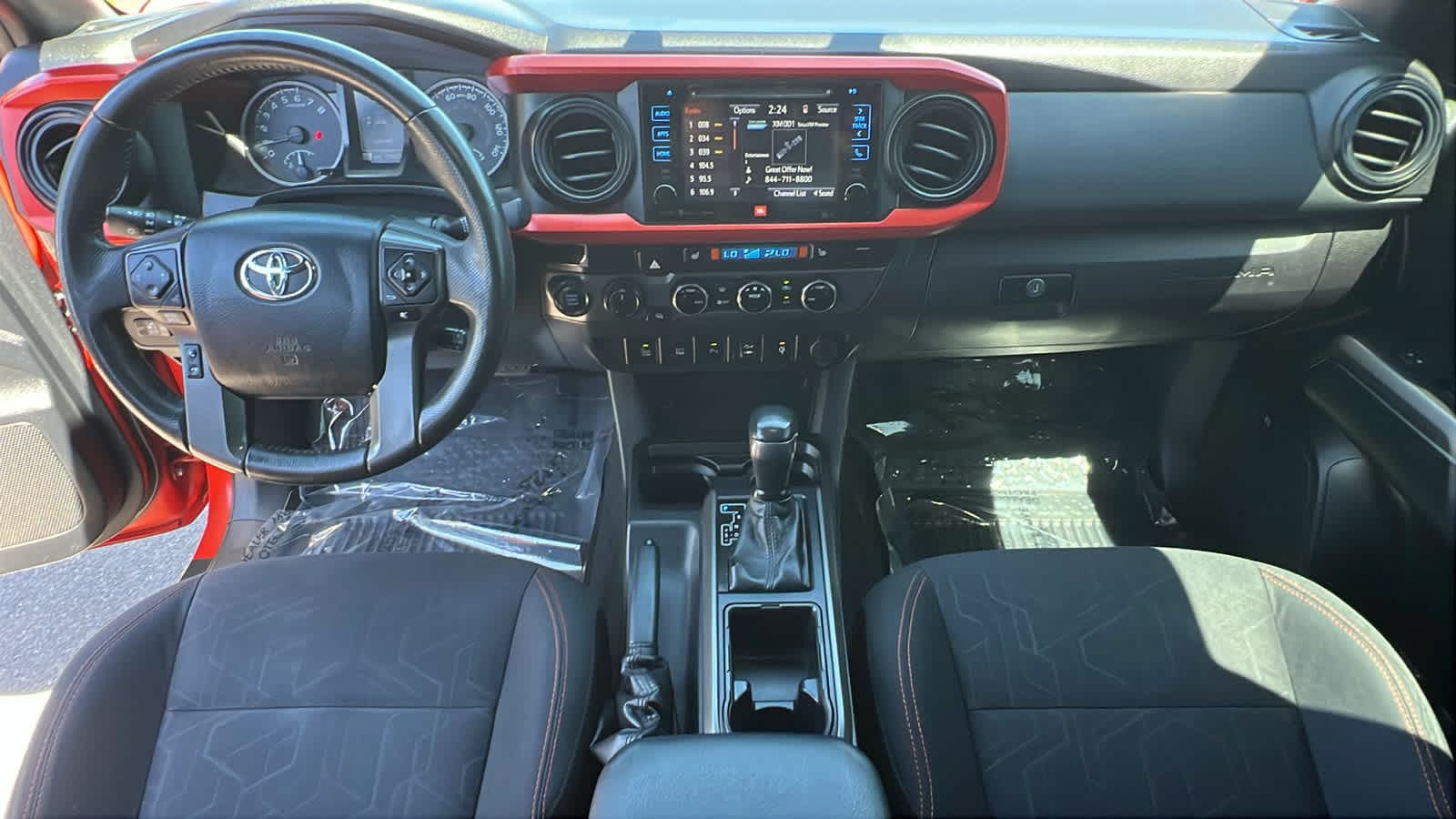 Thumbnail: 2017 Toyota Tacoma - 26