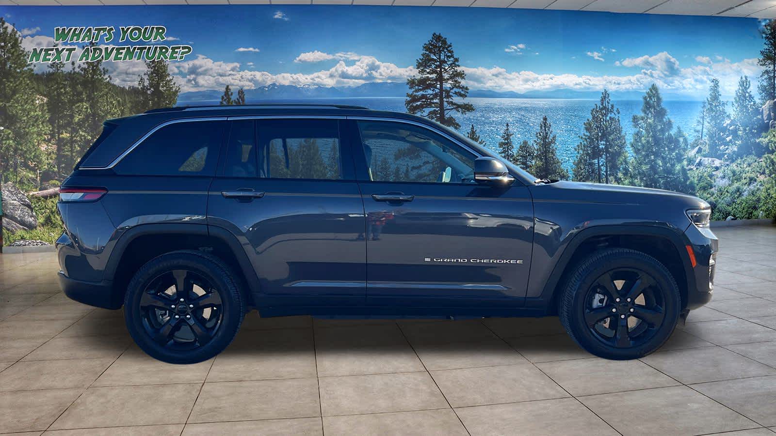 Thumbnail: 2023 Jeep Grand Cherokee - 4