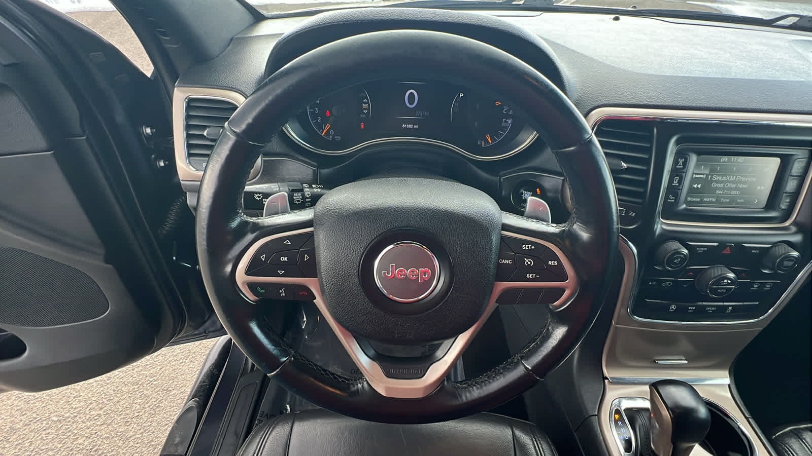 Thumbnail: 2016 Jeep Grand Cherokee - 17