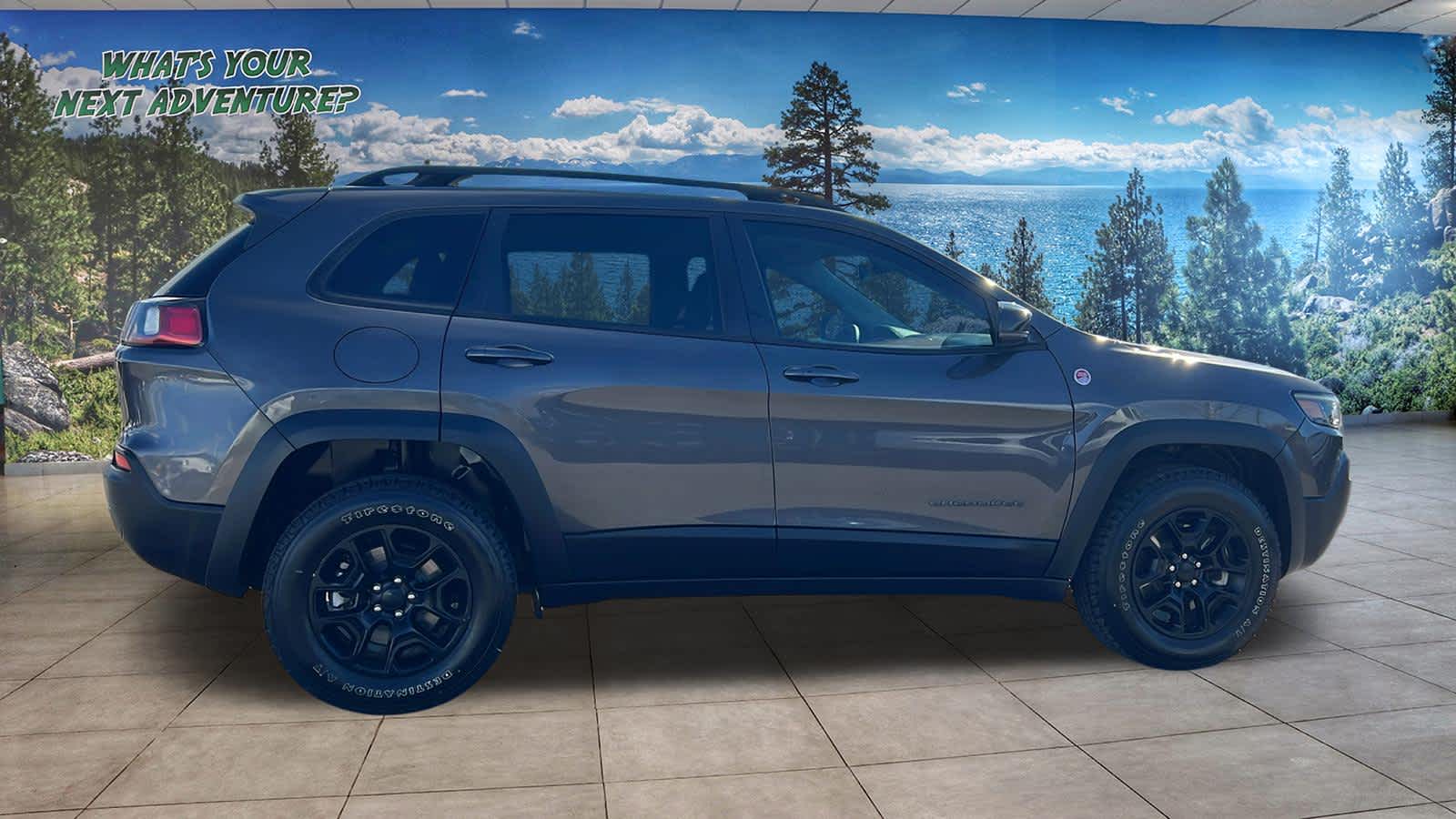 Thumbnail: 2022 Jeep Cherokee - 4