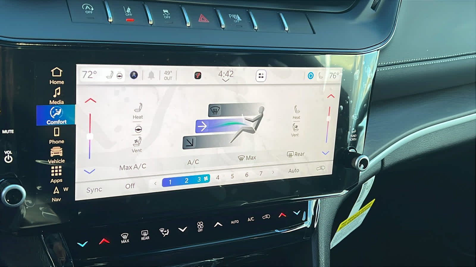 Thumbnail: 2026 Jeep Grand Cherokee - 14