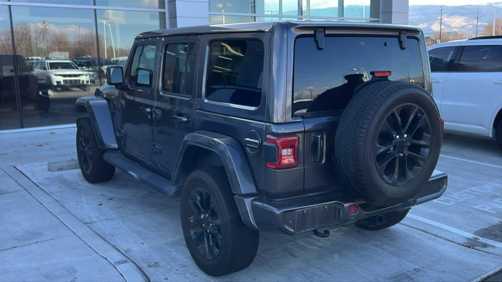 Thumbnail: 2021 Jeep Wrangler - 9