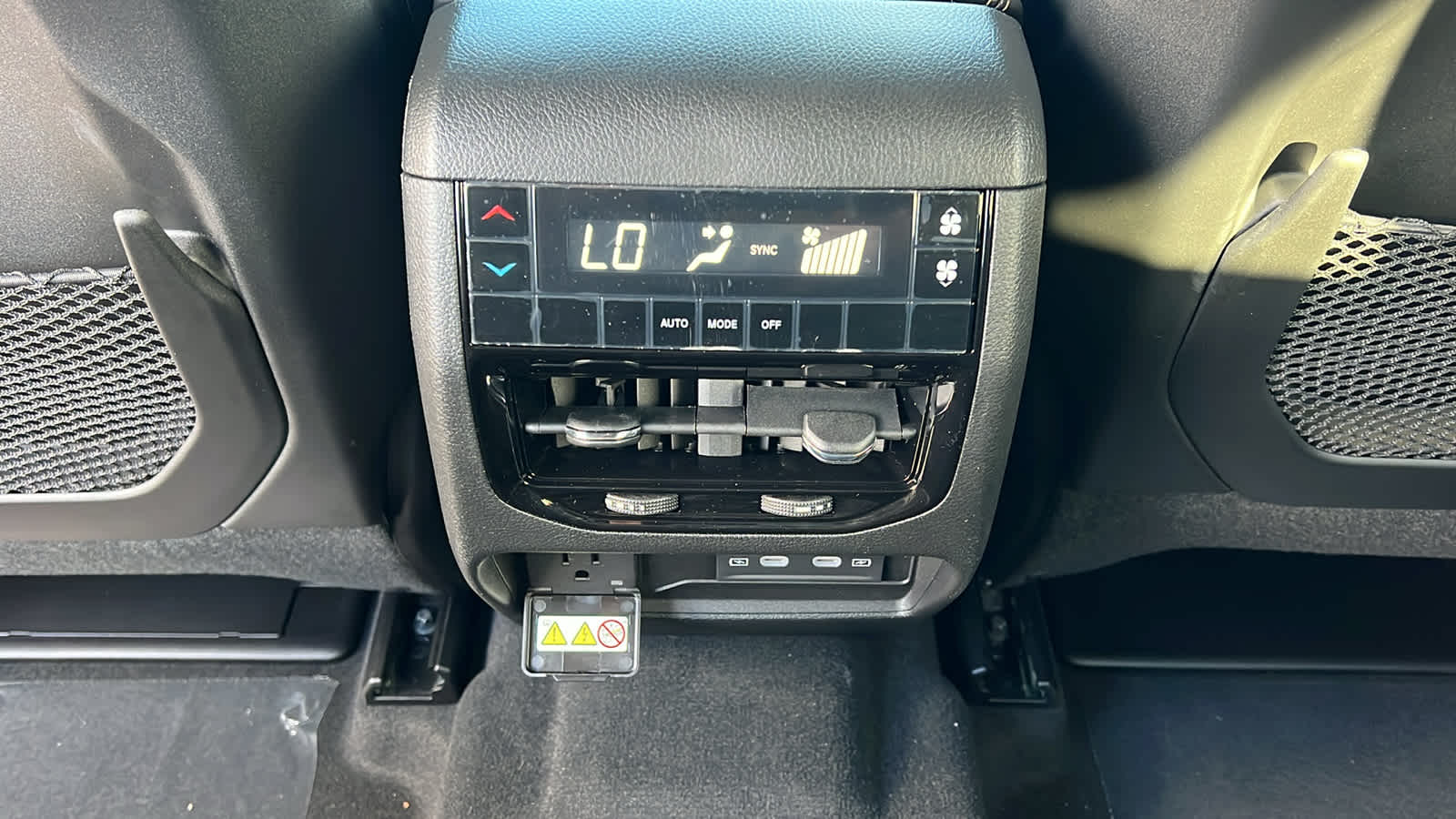 Thumbnail: 2026 Jeep Grand Cherokee L - 25