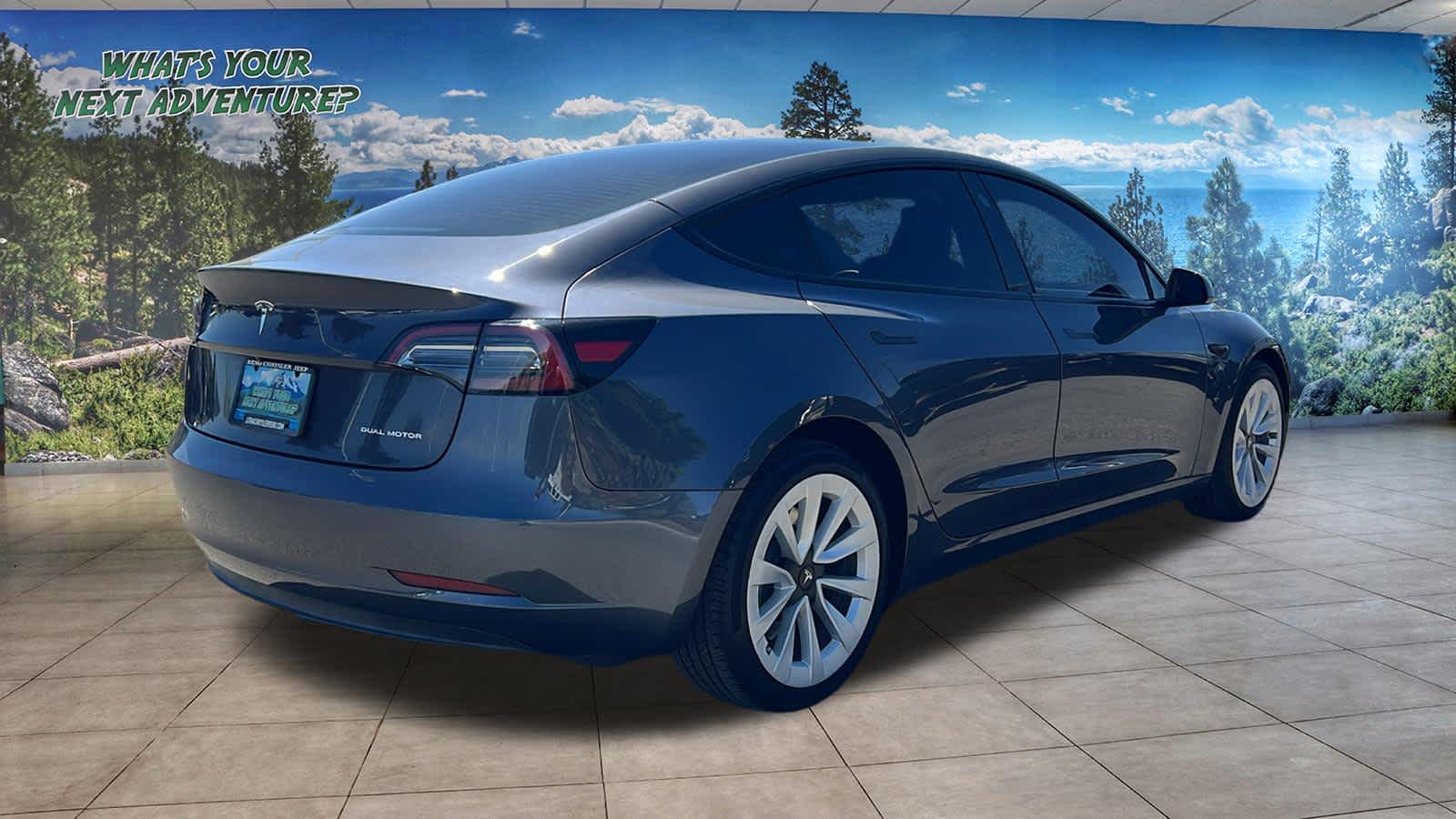 Thumbnail: 2023 Tesla Model 3 - 5