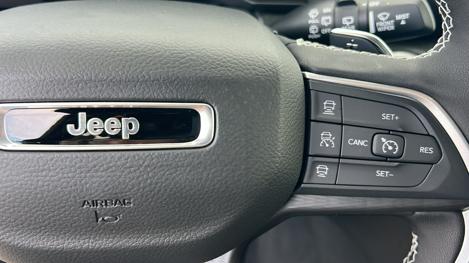 Thumbnail: 2025 Jeep Grand Cherokee L - 20