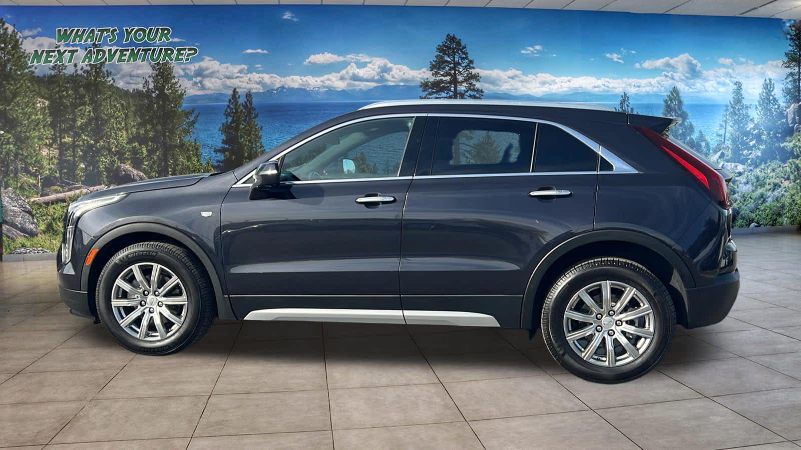 Thumbnail: 2023 Cadillac XT4 - 8