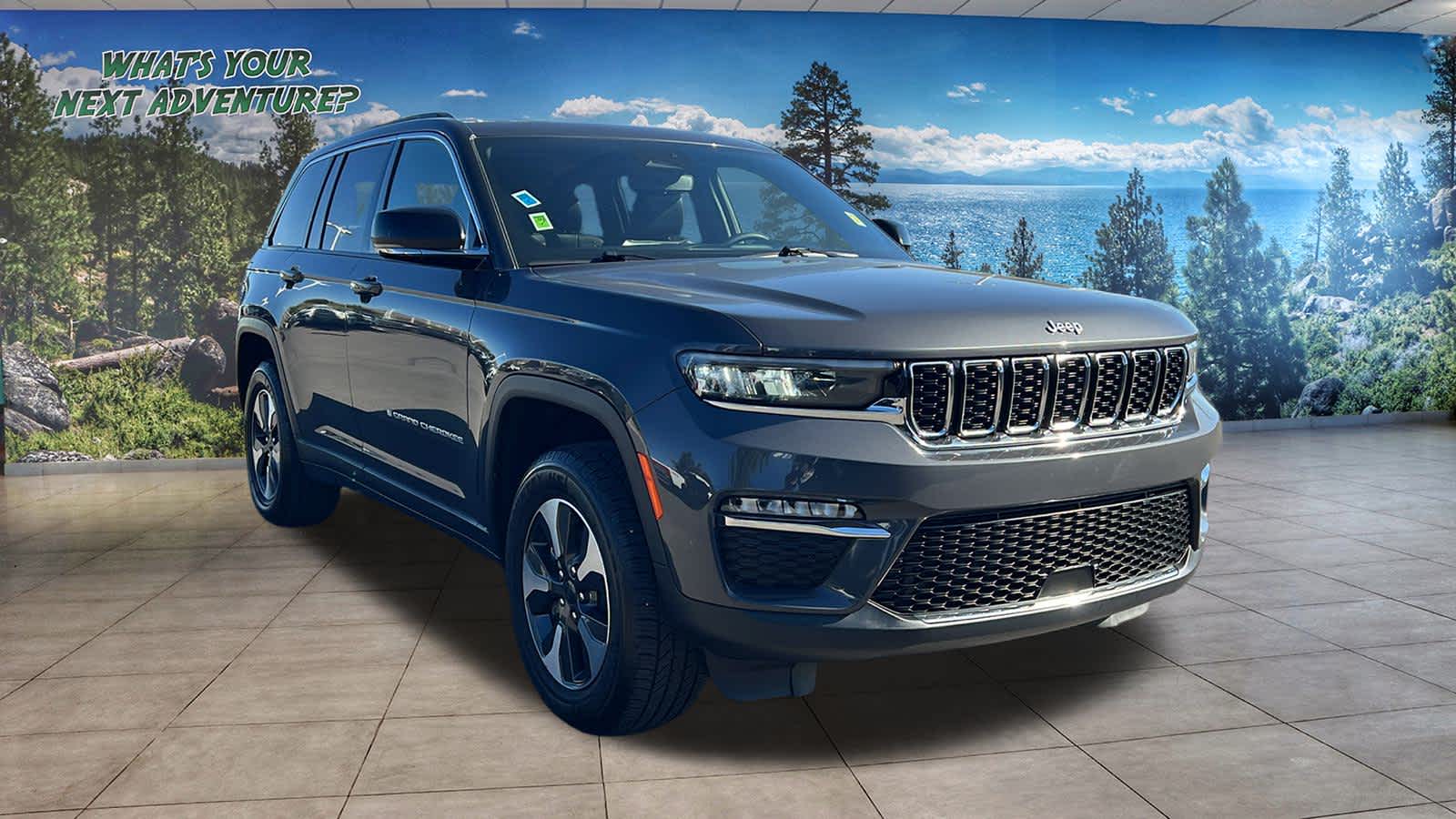 2024 Jeep Cherokee Limited 4xe photo 2