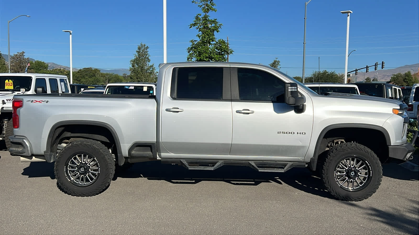 Thumbnail: 2020 Chevrolet Silverado 2500 - 3