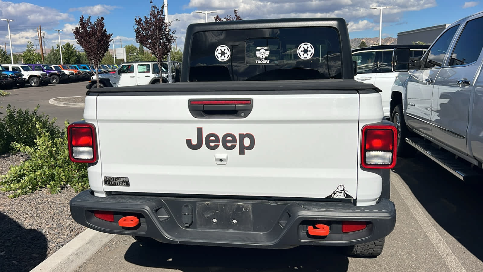 Thumbnail: 2023 Jeep Gladiator - 6