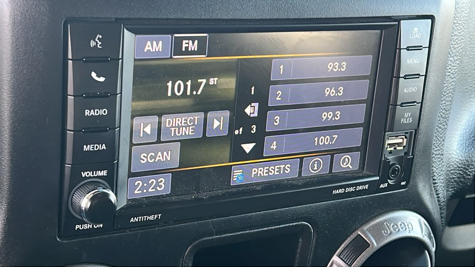 Thumbnail: 2018 Jeep Wrangler - 15