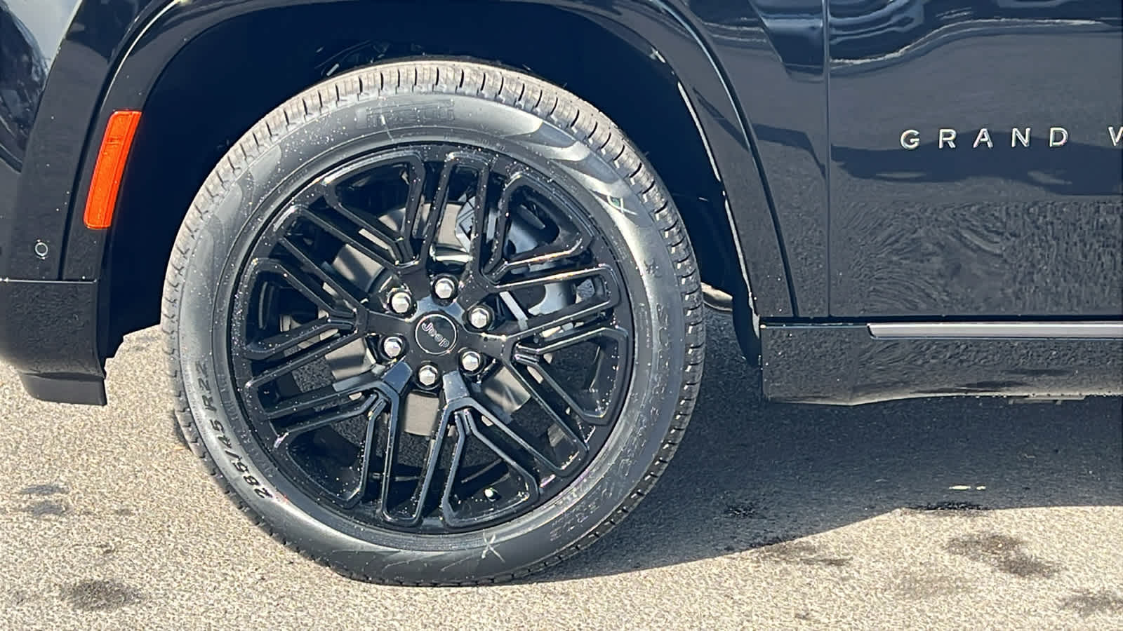 Thumbnail: 2026 Jeep Grand Wagoneer L - 9