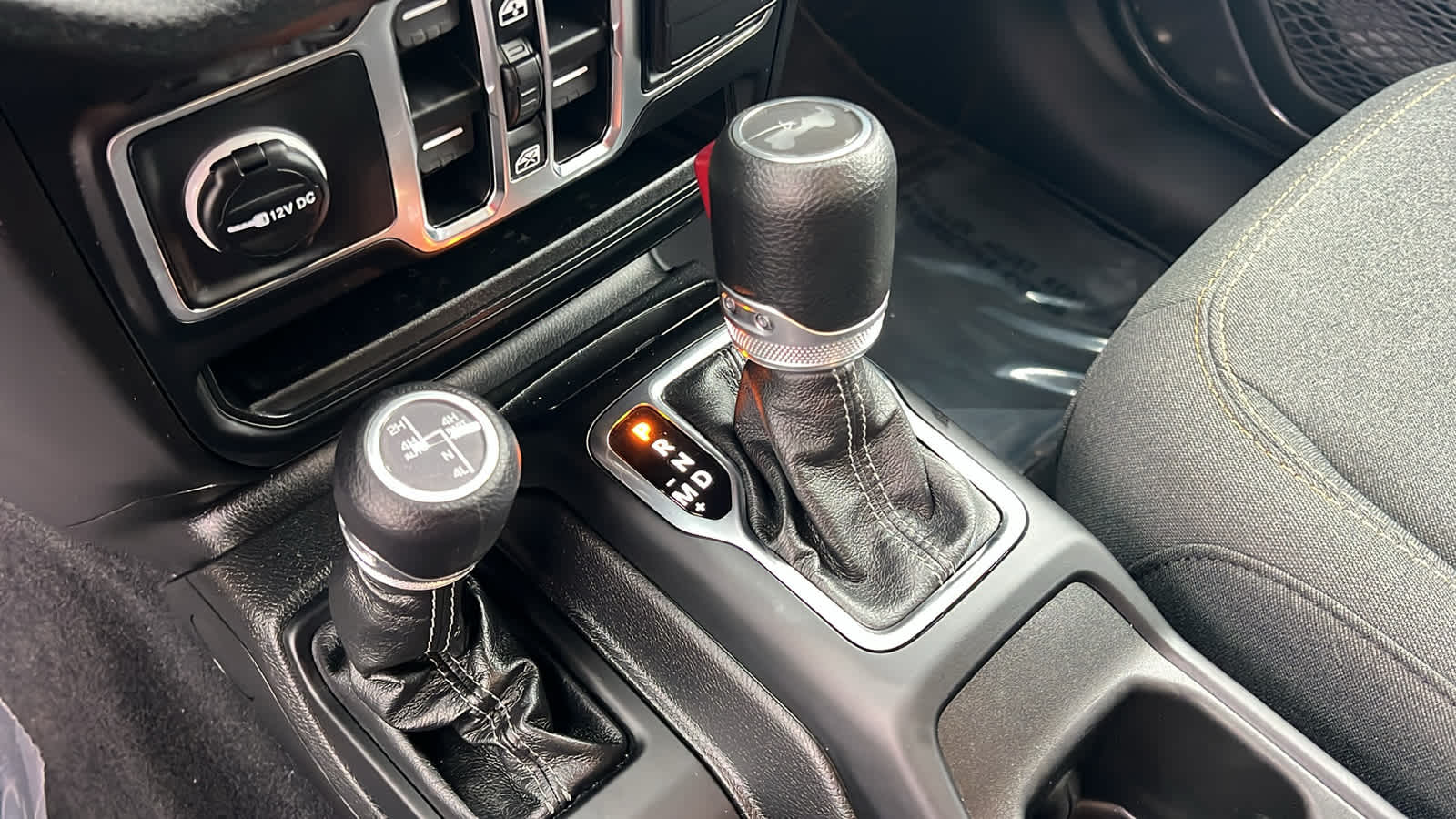 Thumbnail: 2024 Jeep Wrangler - 13