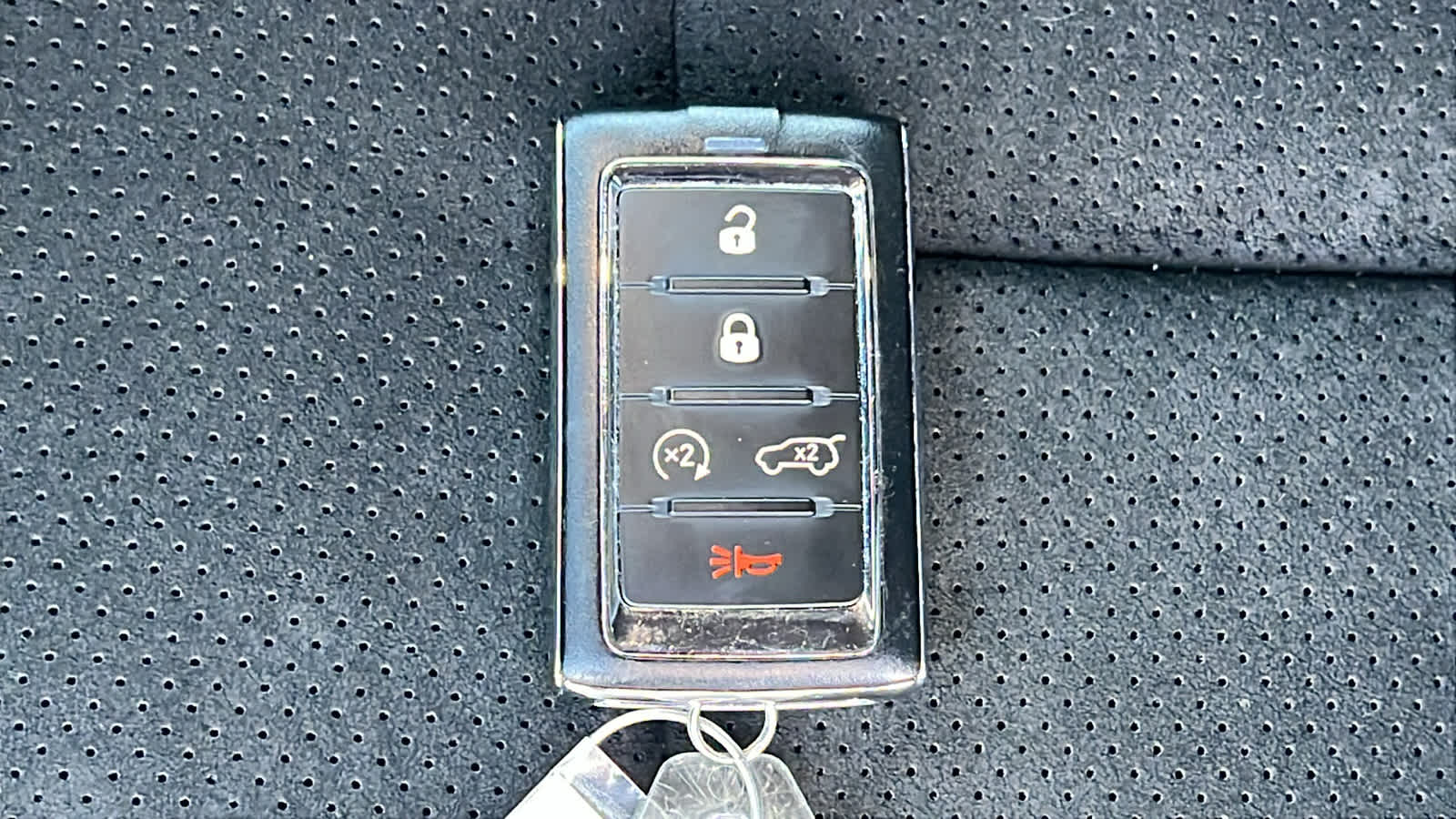 Thumbnail: 2022 Jeep Grand Cherokee - 29