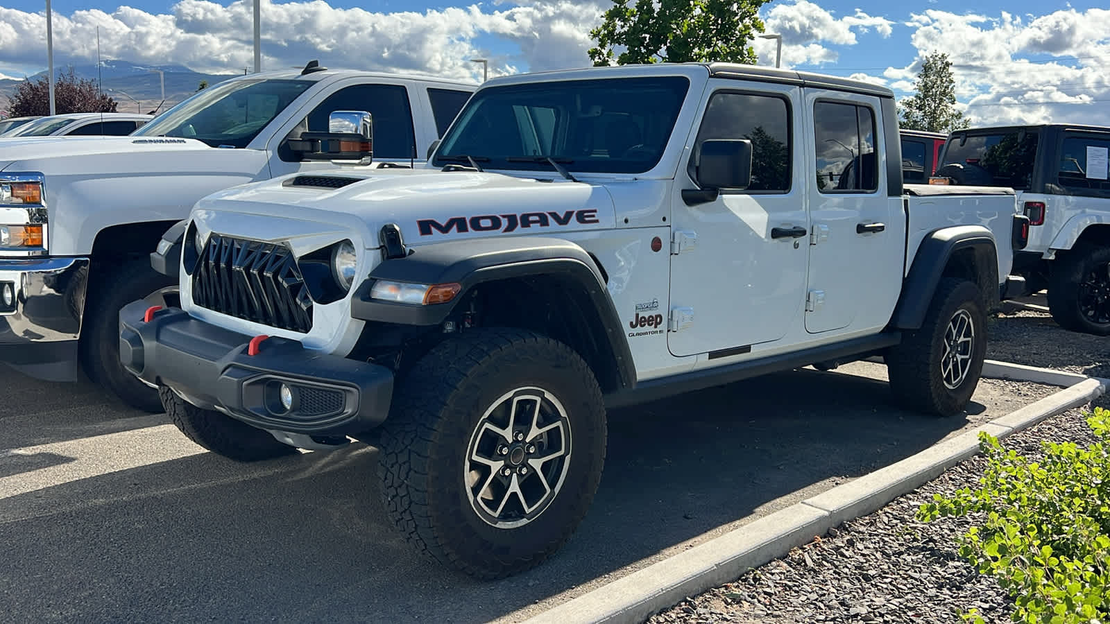 2023 Jeep Gladiator Mojave's photo