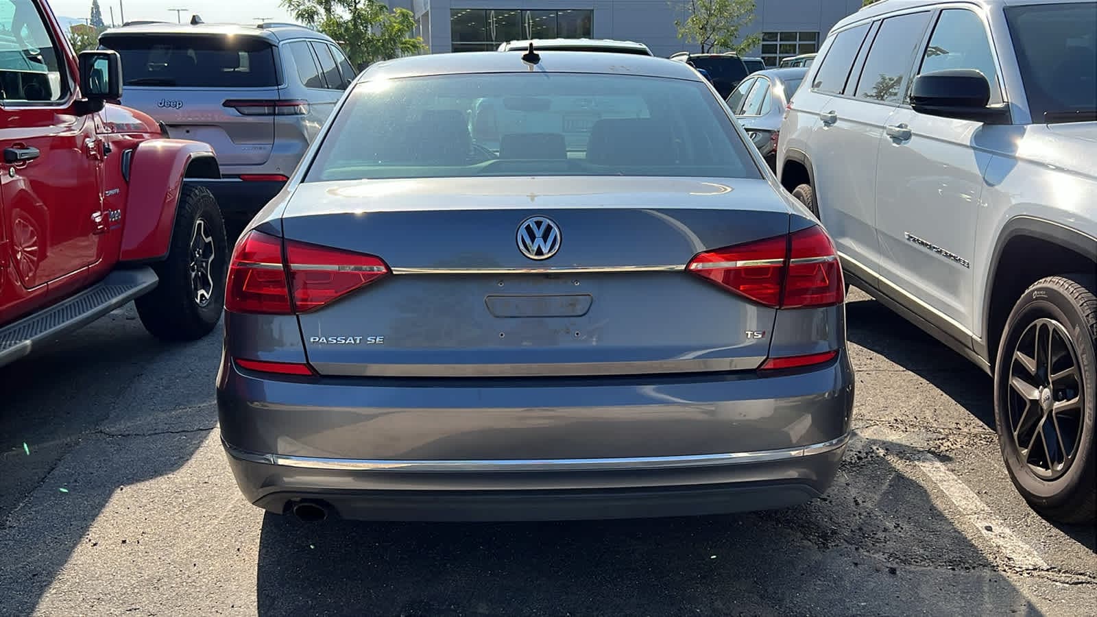 Thumbnail: 2016 Volkswagen Passat - 7