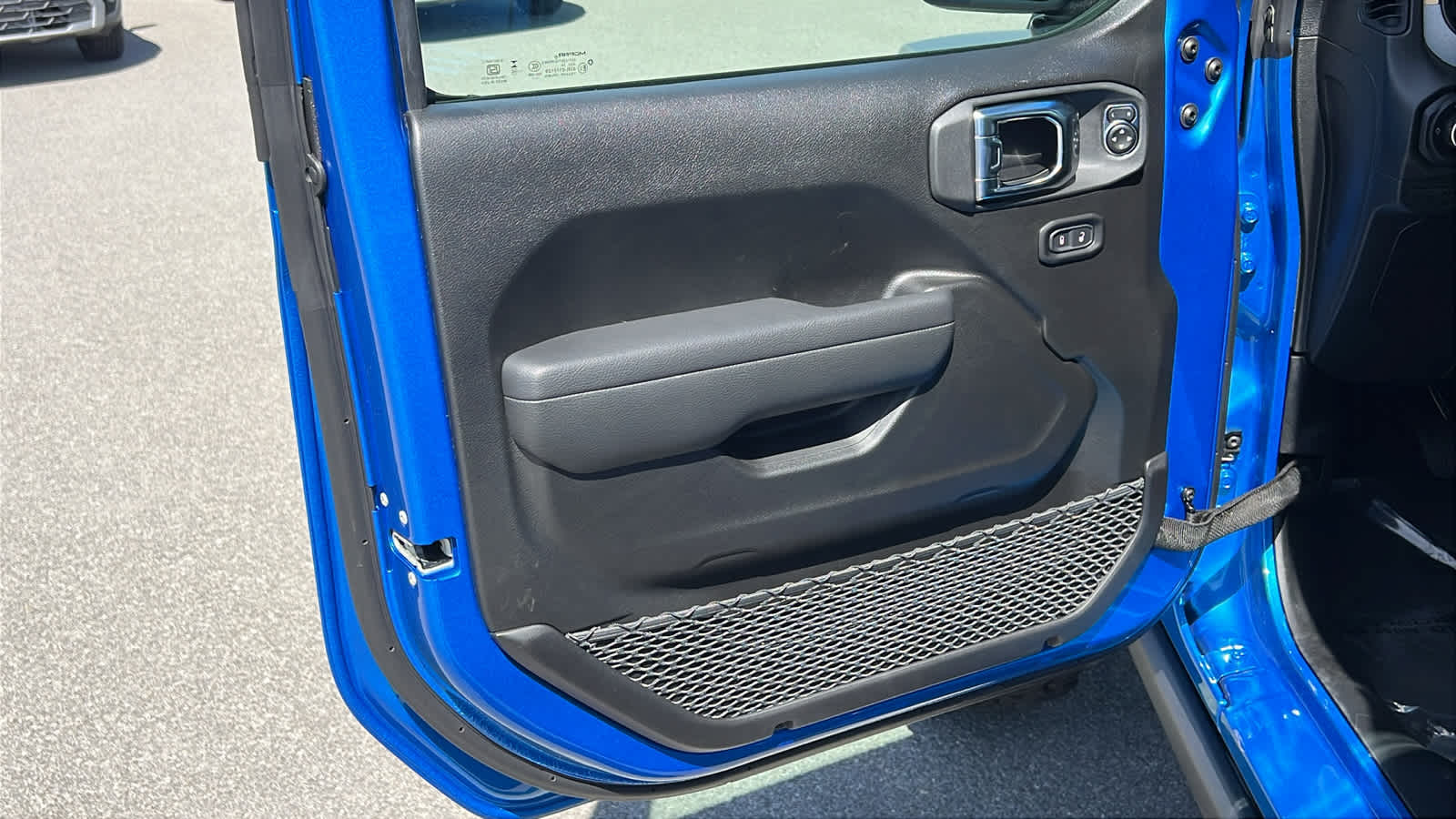 Thumbnail: 2026 Jeep Wrangler - 23
