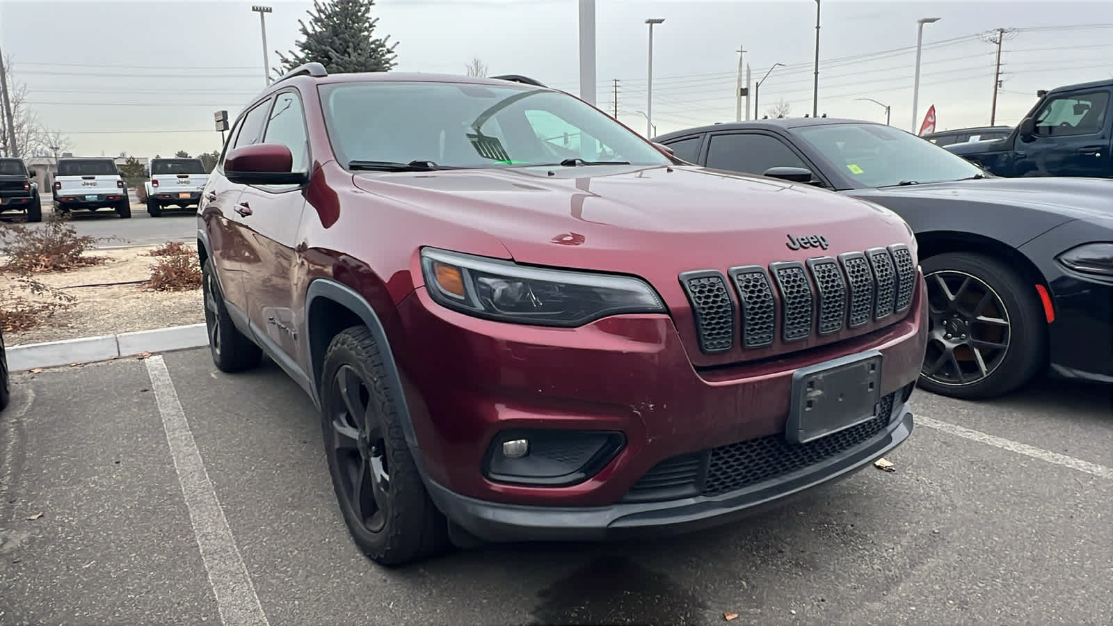 Thumbnail: 2020 Jeep Cherokee - 3
