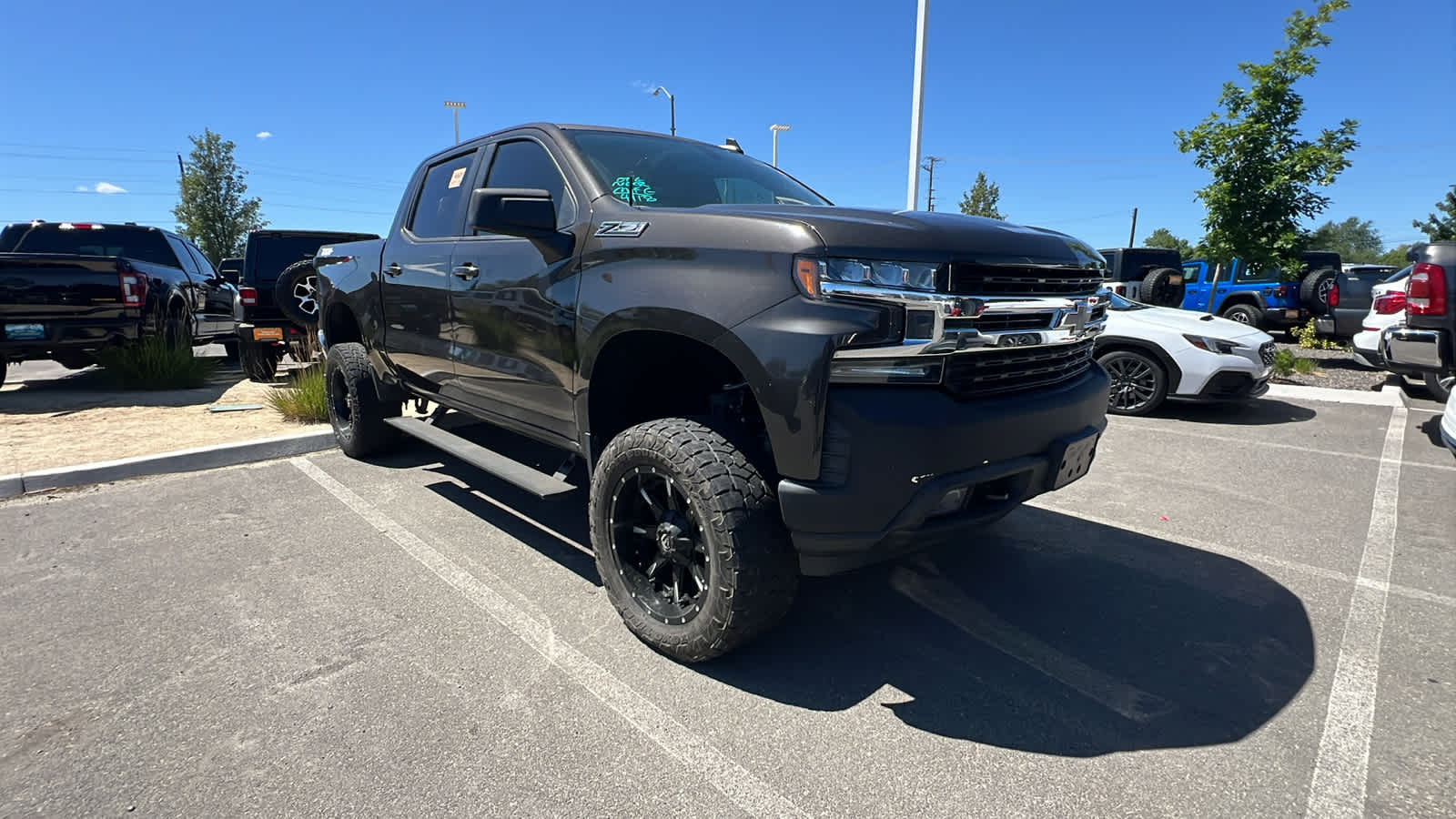Thumbnail: 2021 Chevrolet Silverado 1500 - 3