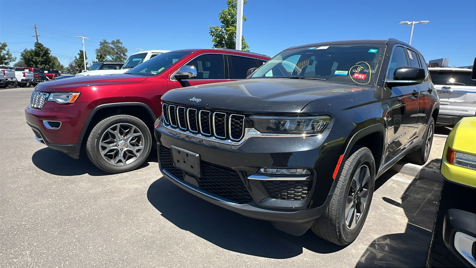 Thumbnail: 2023 Jeep Grand Cherokee - 1