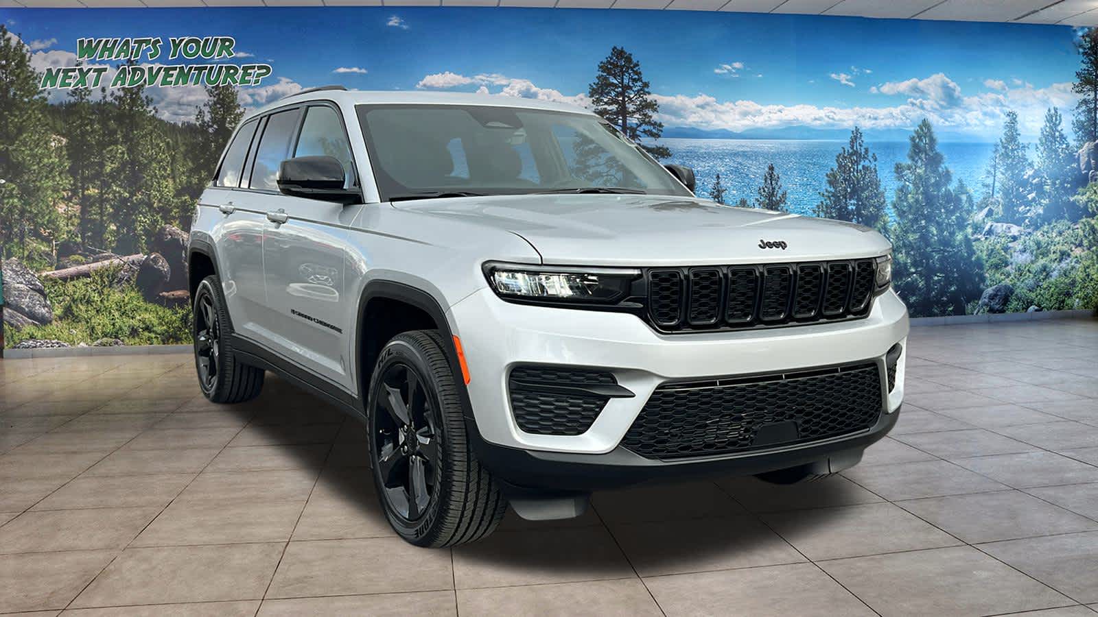 Thumbnail: 2025 Jeep Grand Cherokee - 3