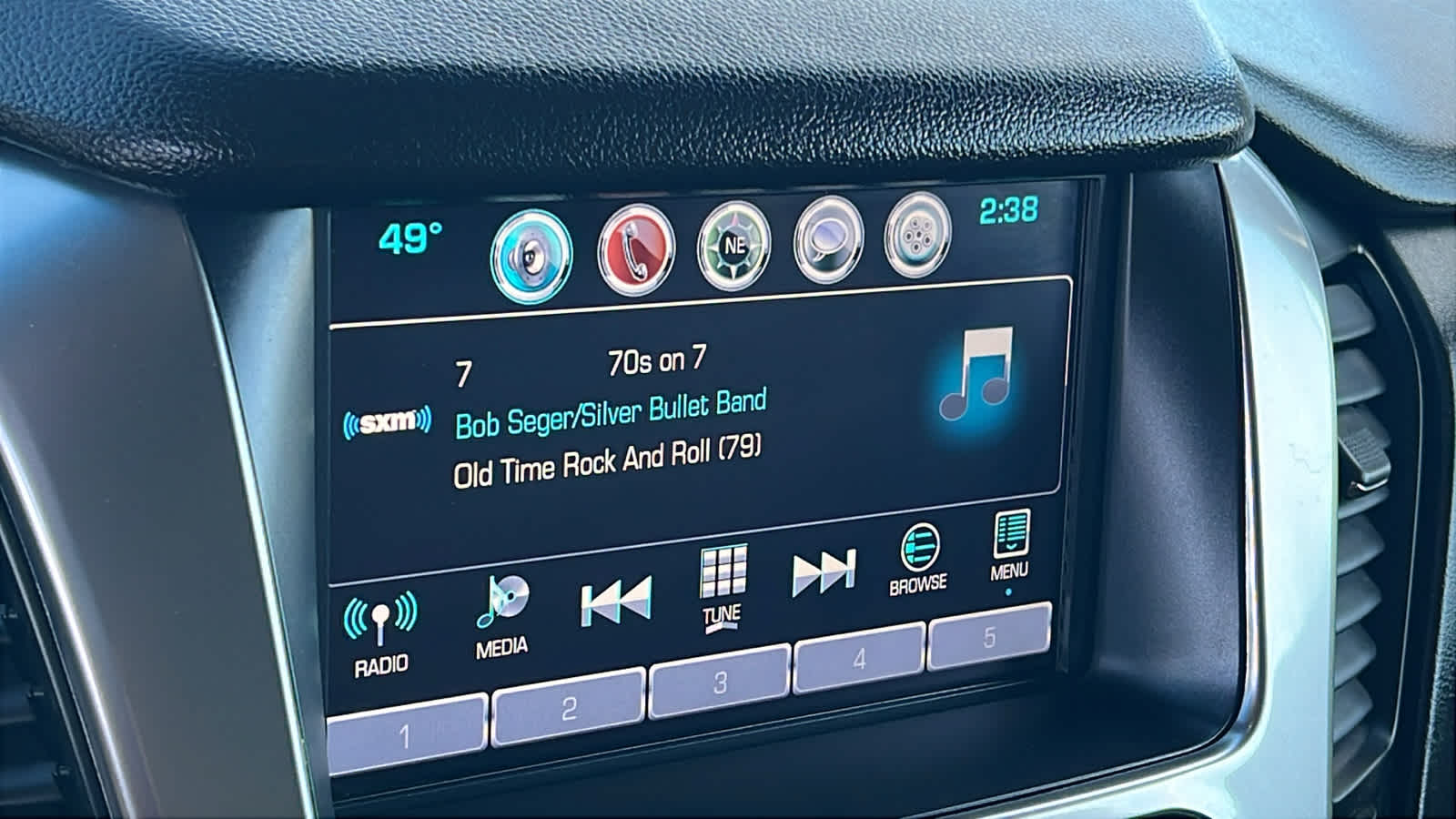 Thumbnail: 2020 Chevrolet Tahoe - 15